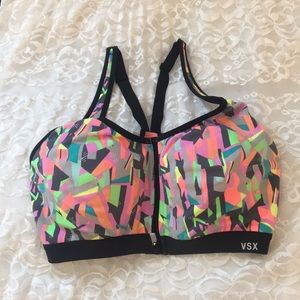 NWOT Victoria’s Secret VSX Sports bra 34D